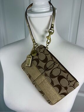 Y2K Coach Brown& Gold Signature Canvas Wristlet with metallic Gold Accents✨